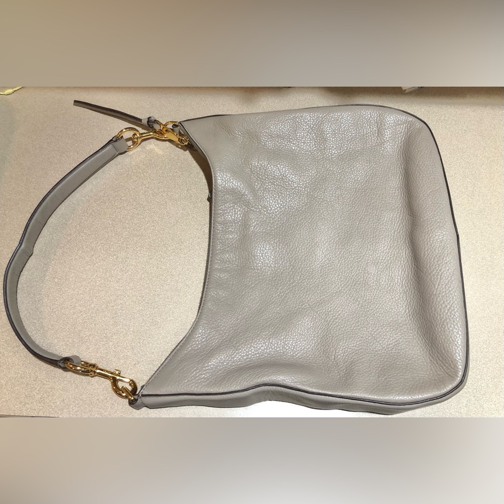Marc Jacobs Gray Leather Hobo Bag with Gold Hardware - Picture 14 of 16